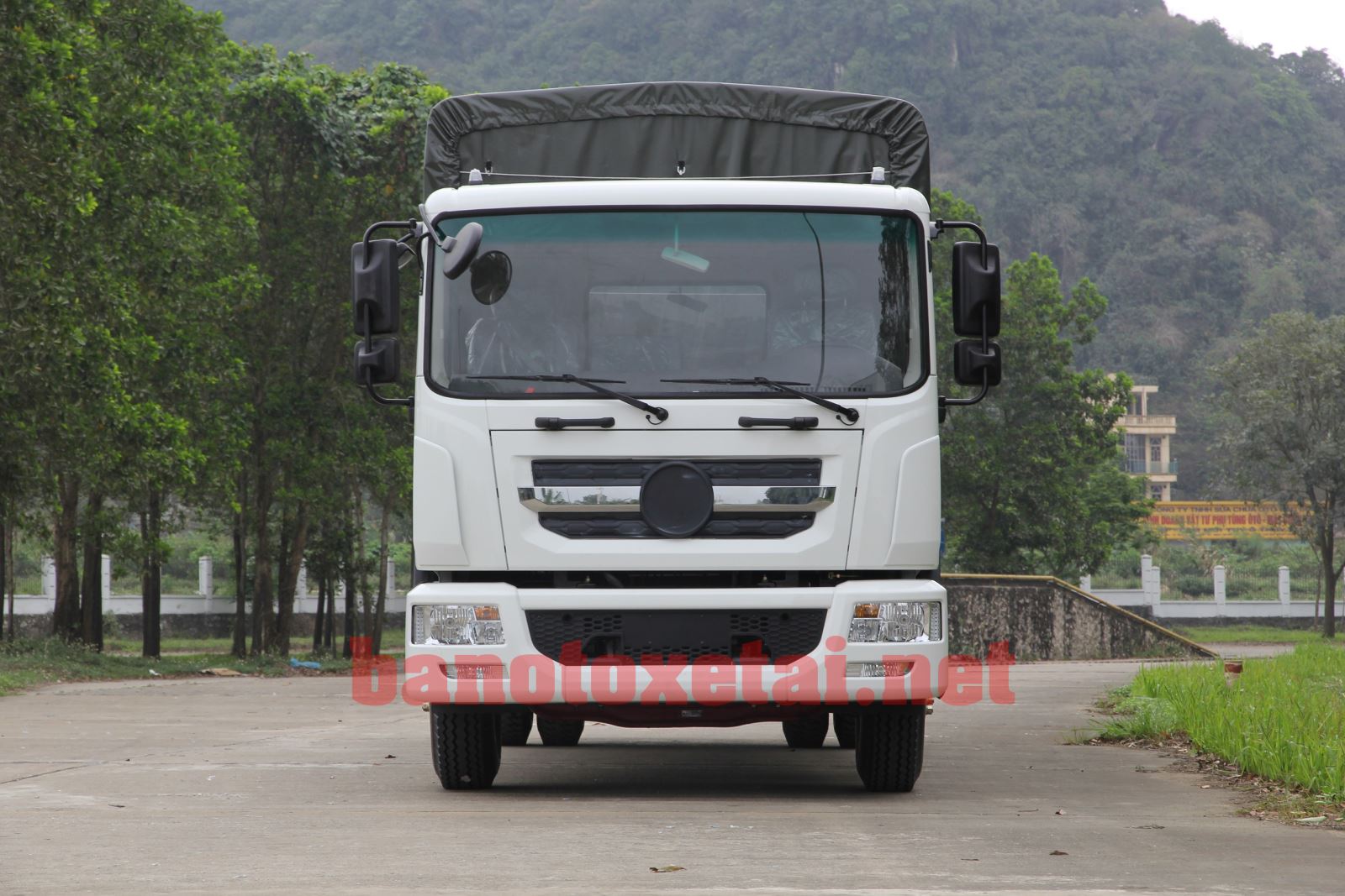 xe tải 8 tấn thùng mui bạt 9m5 Veam VPT880